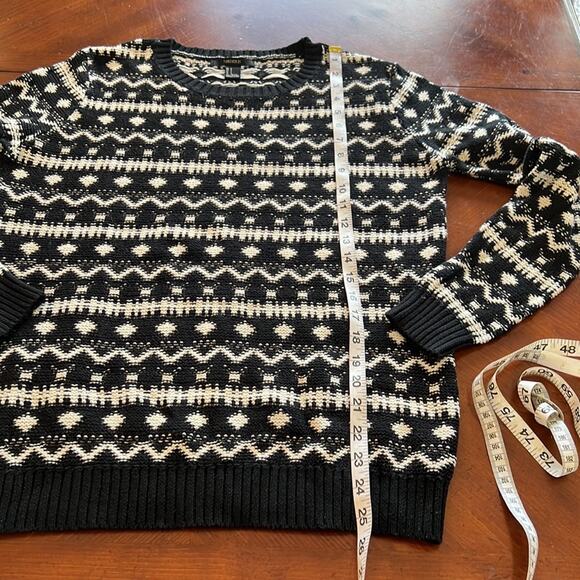 Forever 21 Black & White Geometric Print Oversized Sweater - Picture 7 of 8